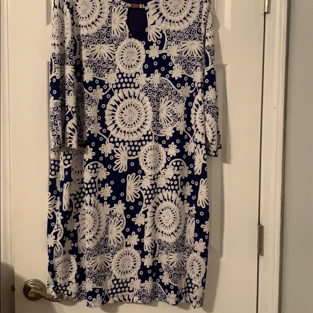 Dress - Picture 2 of 3